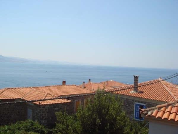 Μαχη Ενοικιαζόμενα Δωμάτια Митимна Экстерьер фото